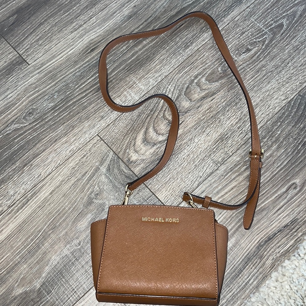 Michael kors satchel
